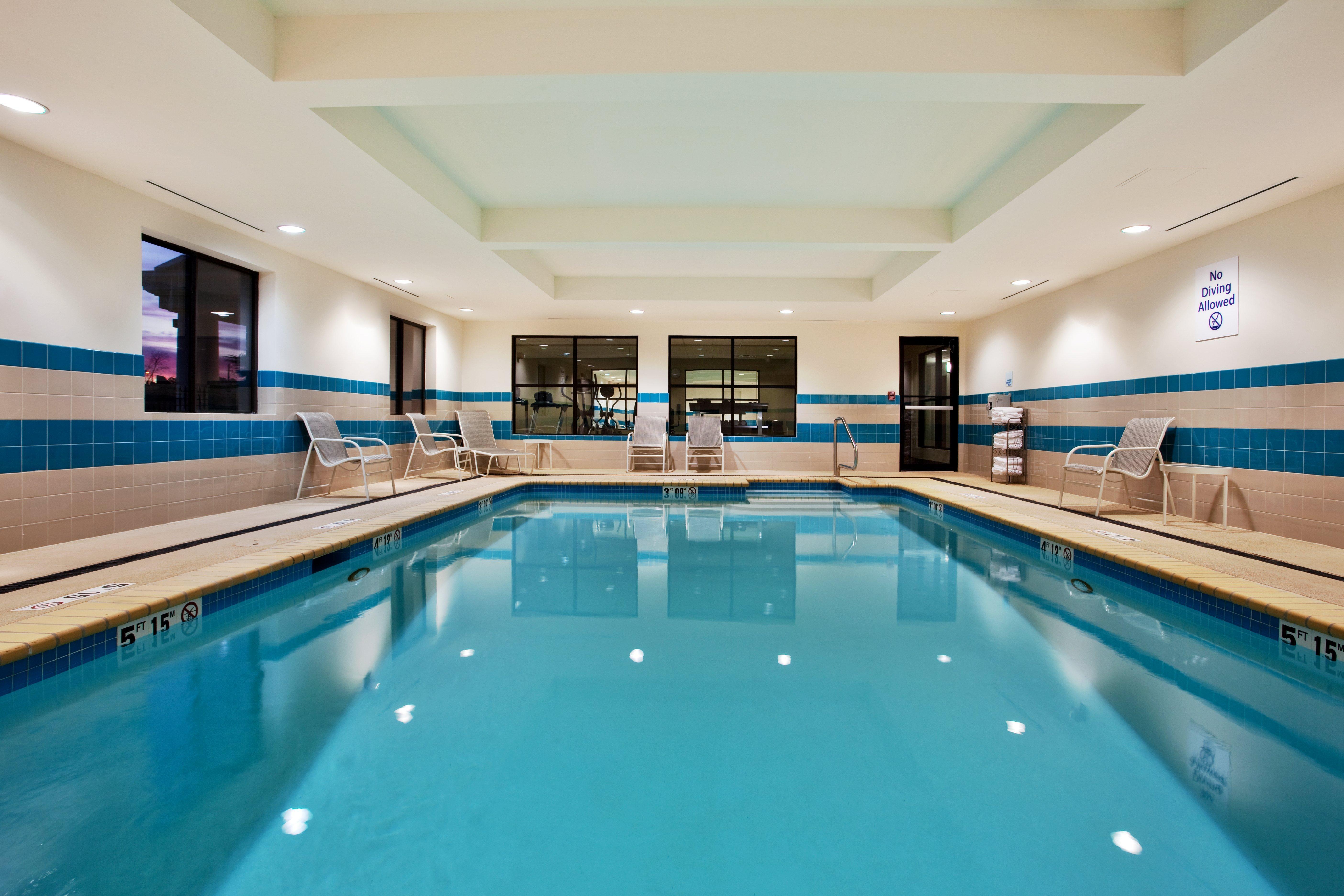 Holiday Inn Express Hotel & Suites Picayune By Ihg Exterior photo